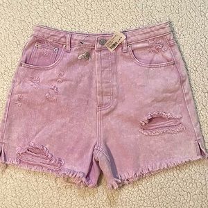 Distressed hi rise jean shorts Jrs button fly 4” inseam
